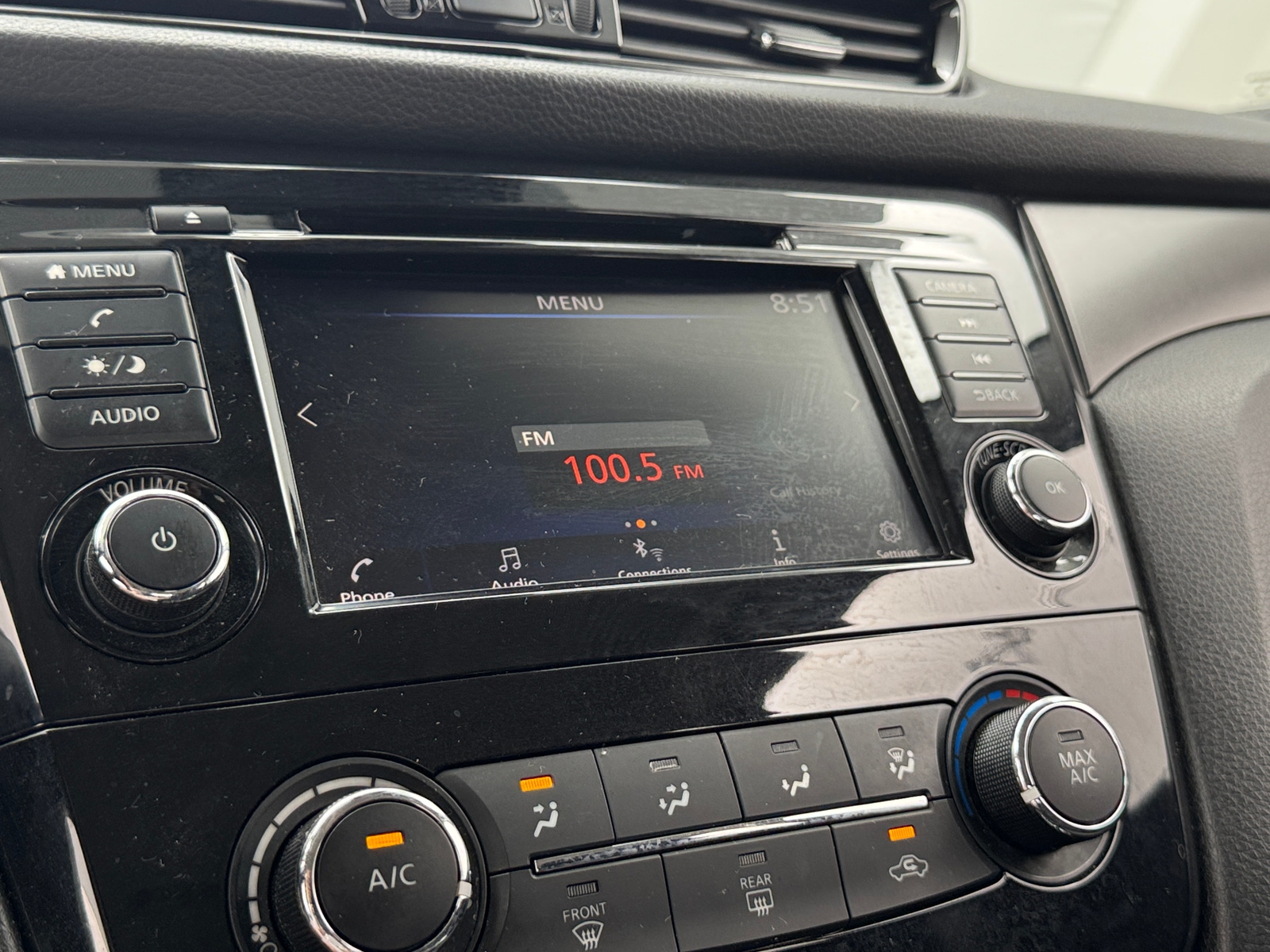 Thumbnail: 2021 Nissan Rogue Sport - 4