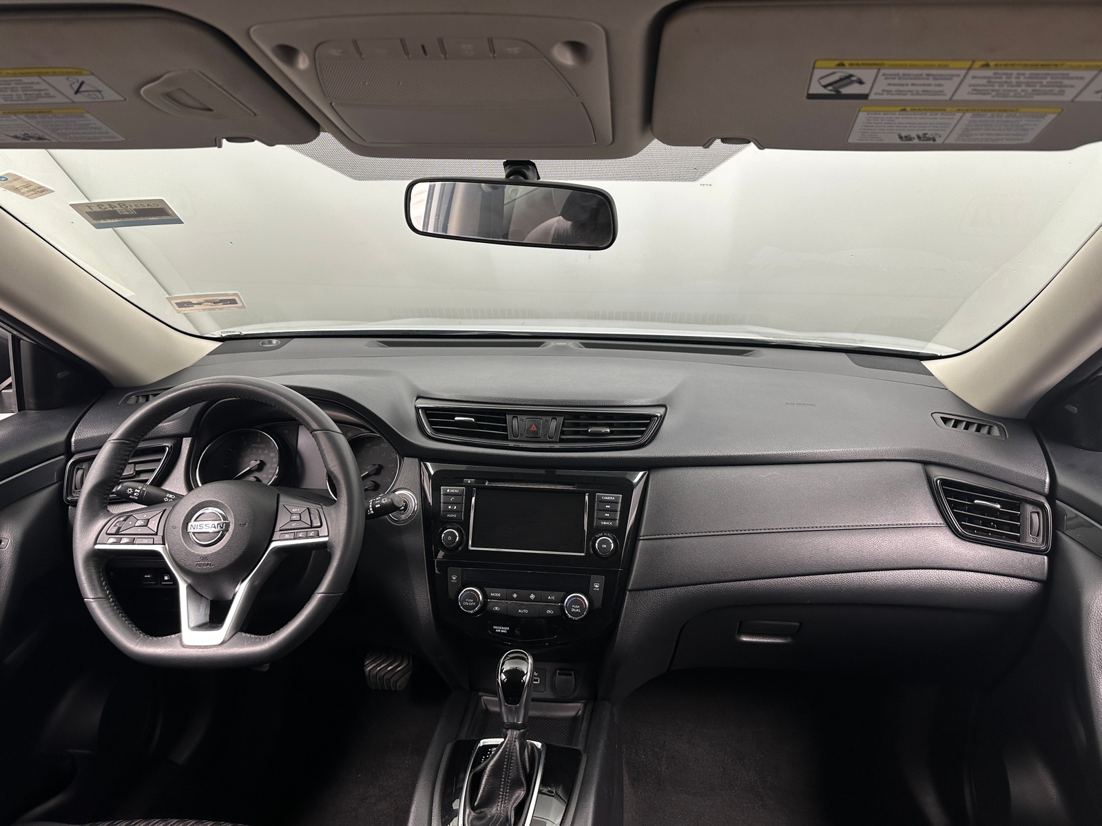 Thumbnail: 2018 Nissan Rogue - 3