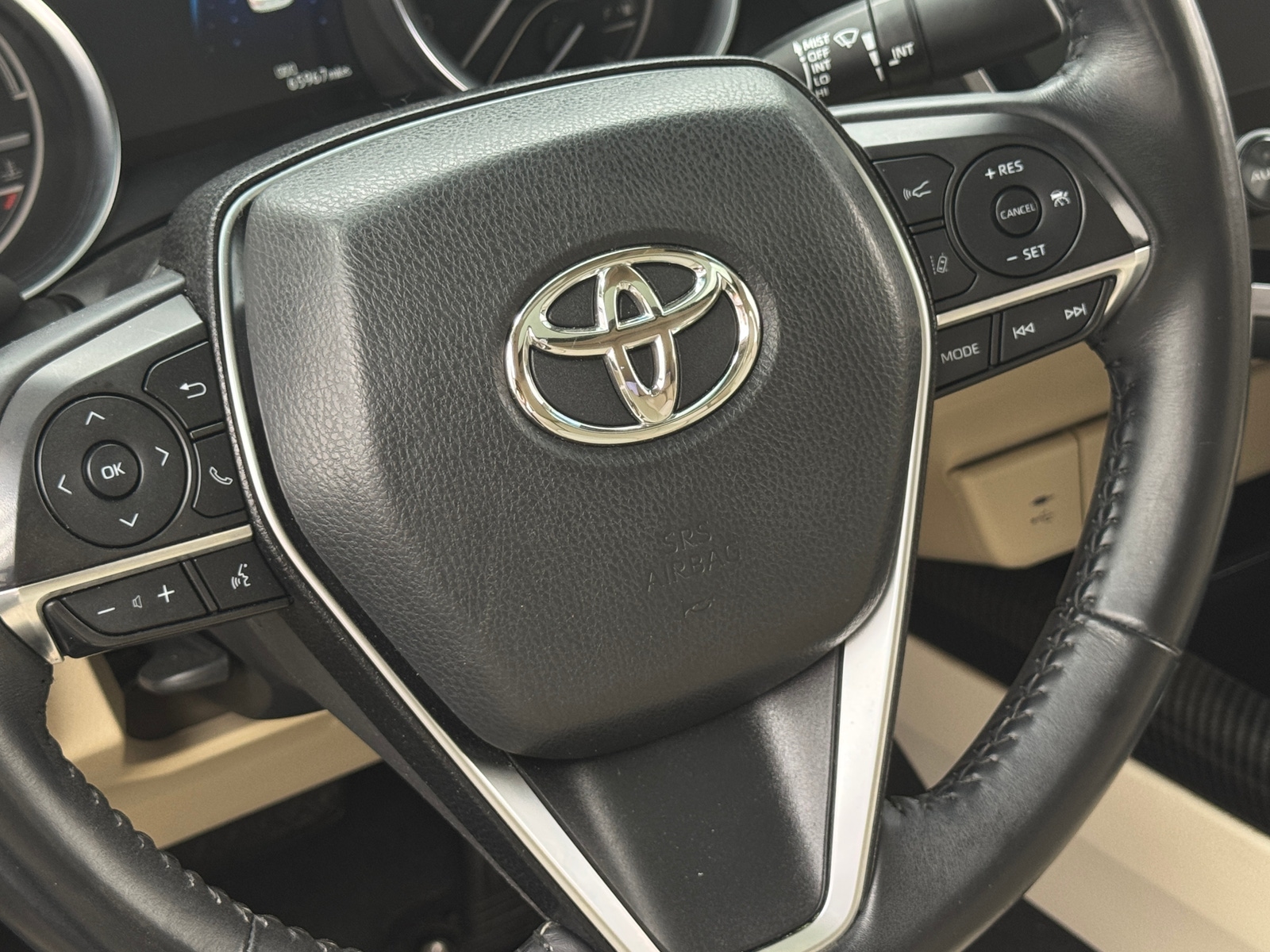 Thumbnail: 2018 Toyota Camry - 4