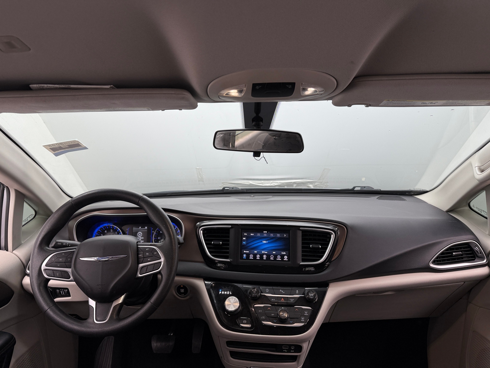 Thumbnail: 2019 Chrysler Pacifica - 3