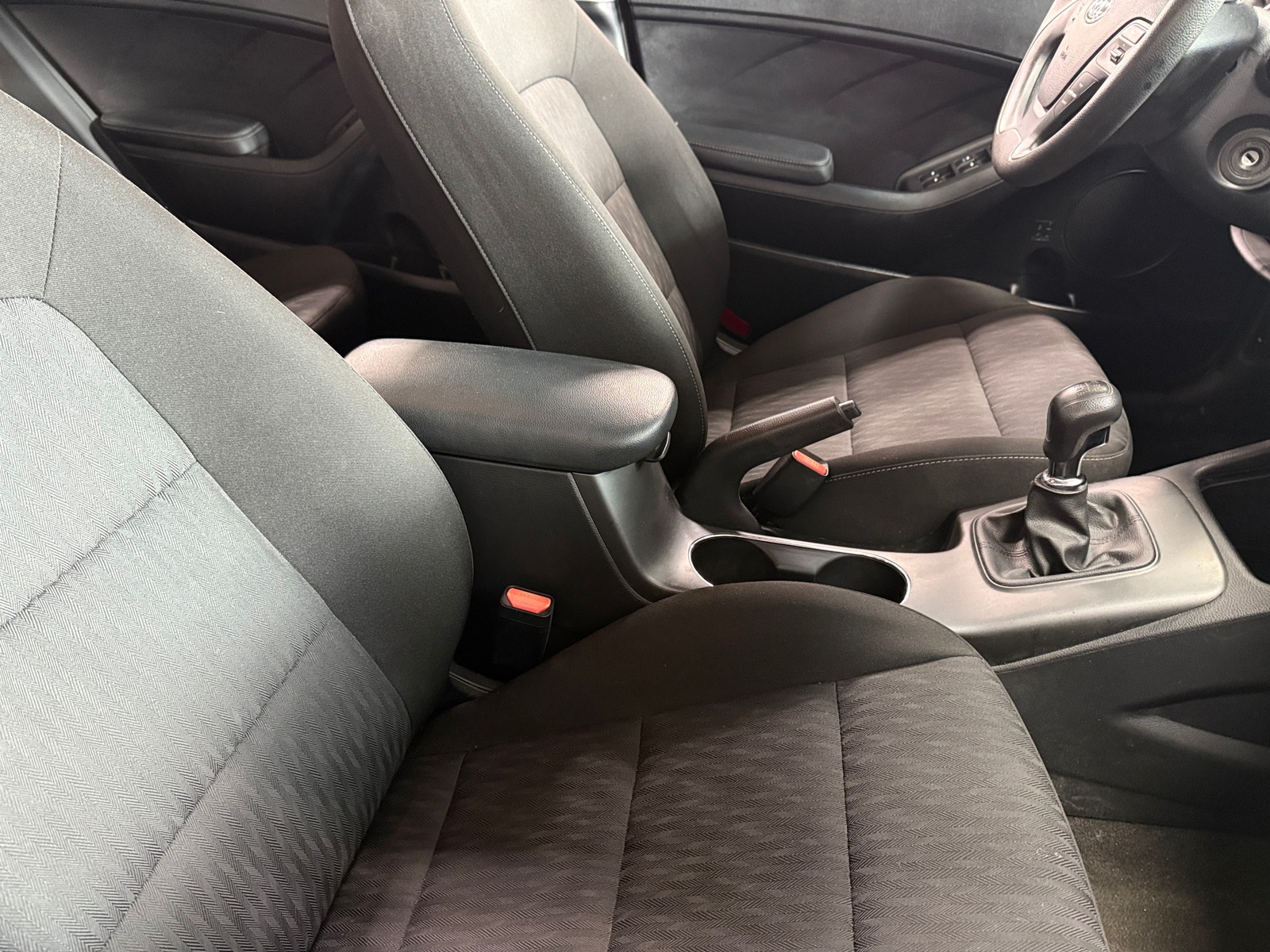 Thumbnail: 2016 Kia Forte - 2