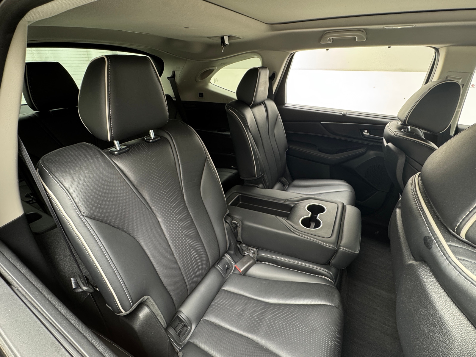 Thumbnail: 2022 Acura MDX - 5