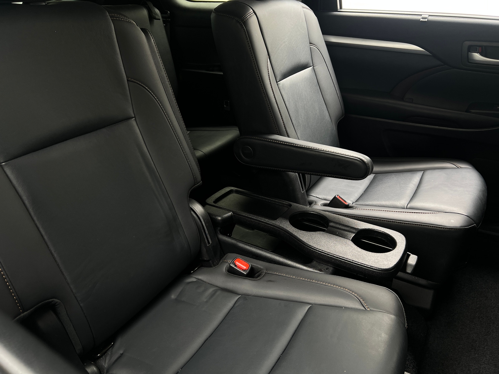 Thumbnail: 2019 Toyota Highlander - 5