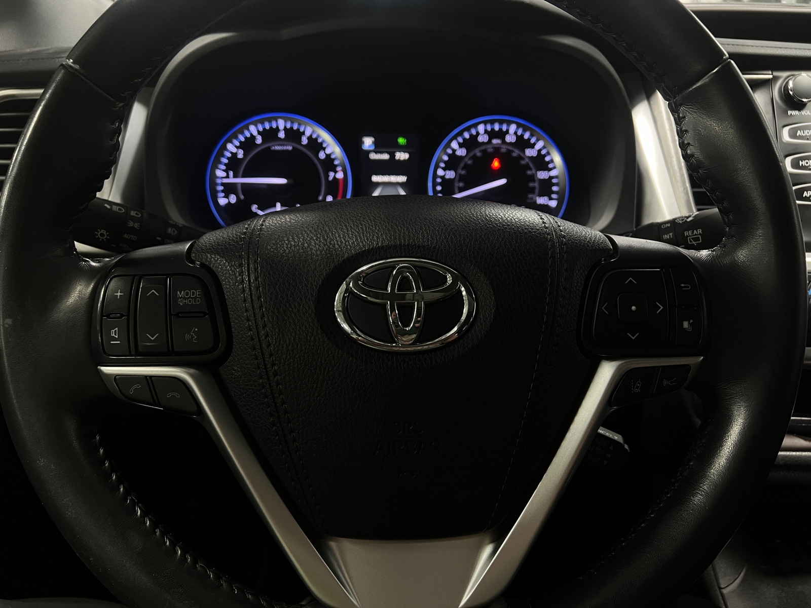 Thumbnail: 2019 Toyota Highlander - 4