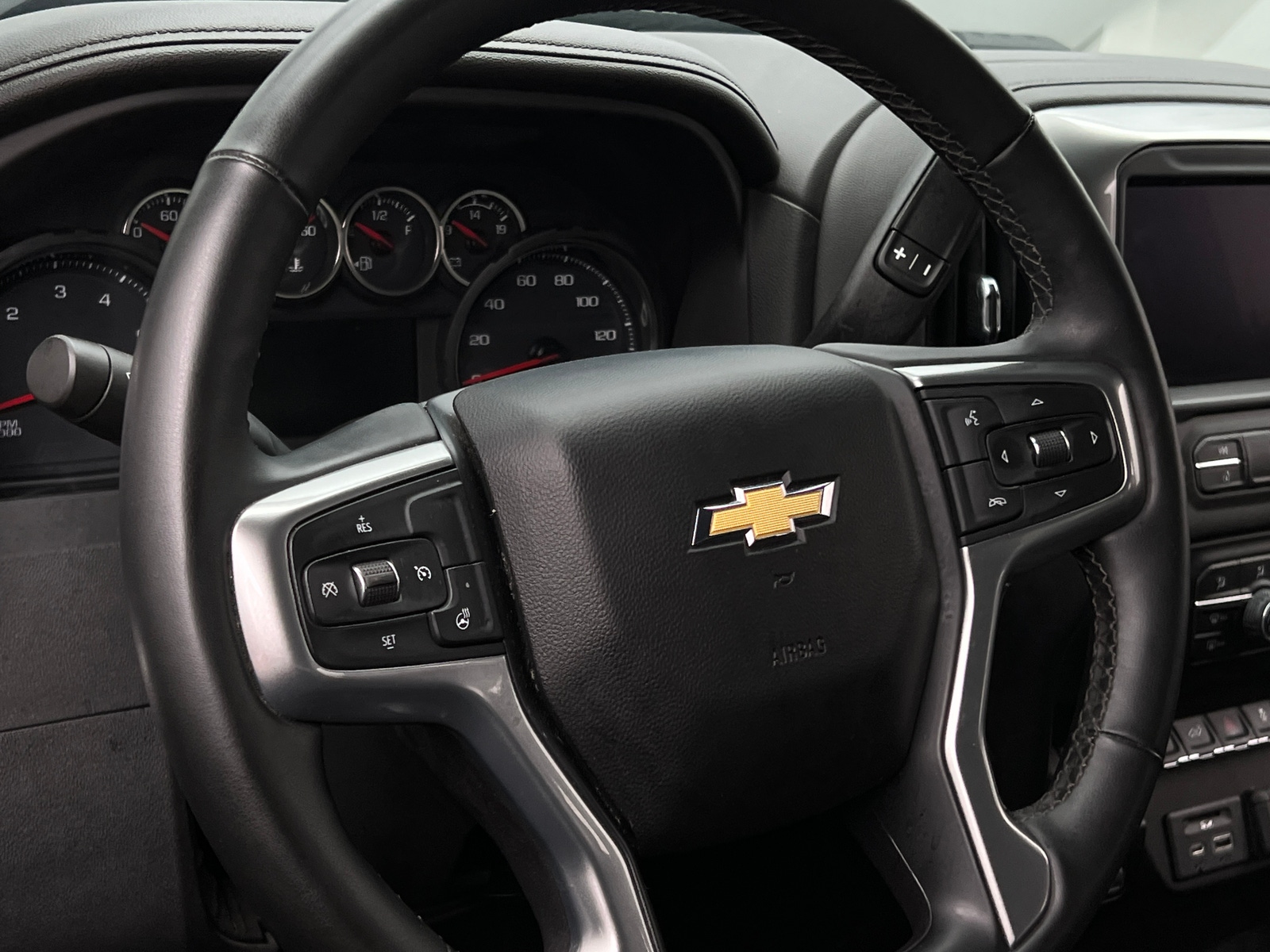 Thumbnail: 2023 Chevrolet Silverado 3500 - 4