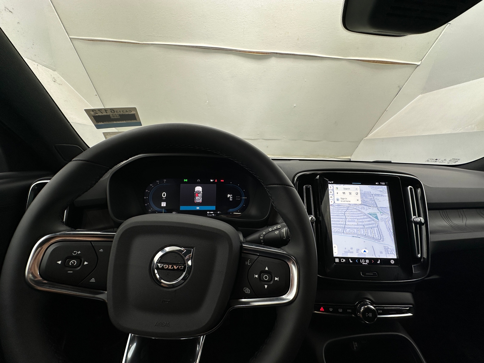 Thumbnail: 2023 Volvo XC40 - 3