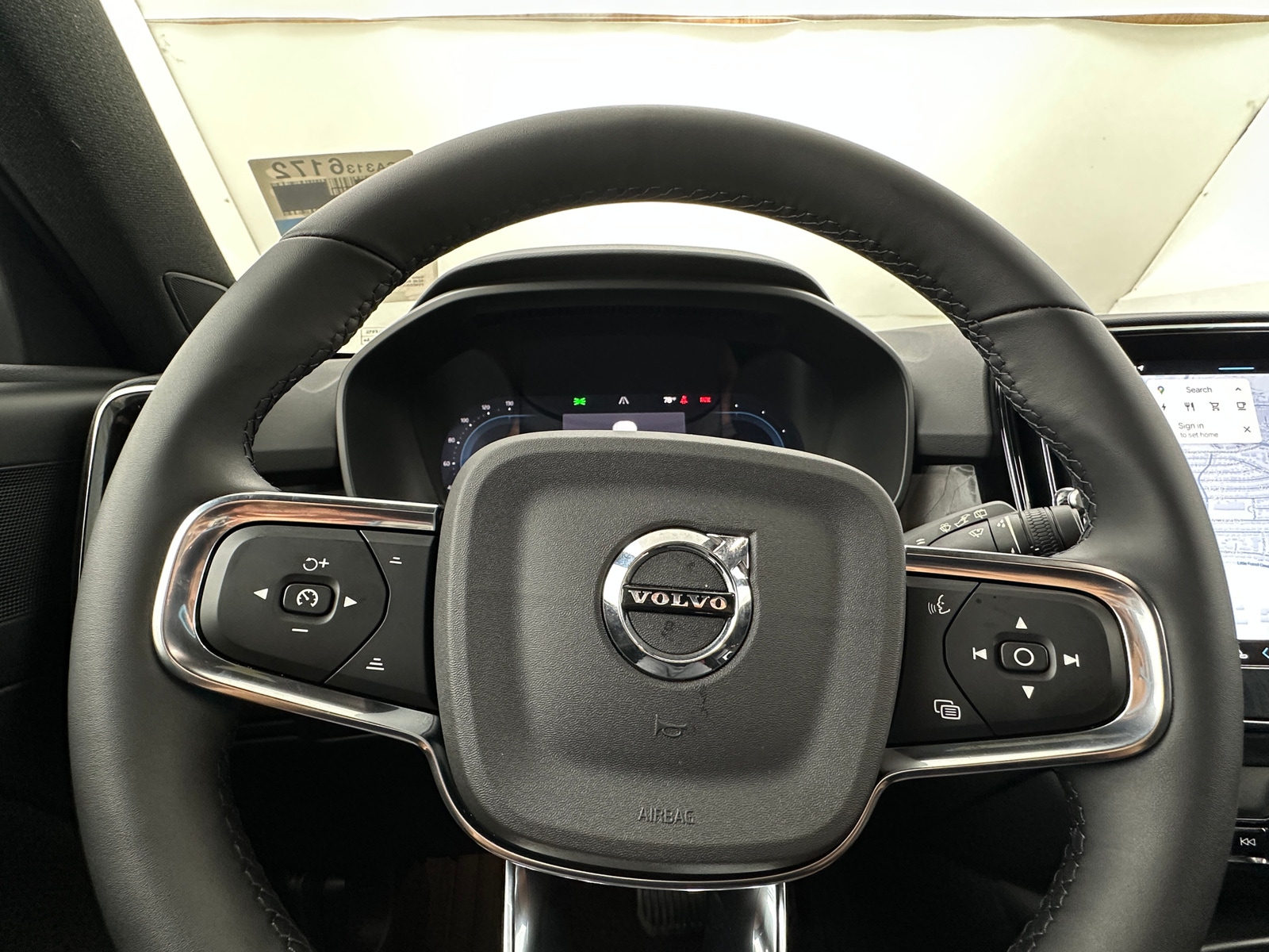 Thumbnail: 2023 Volvo XC40 - 5