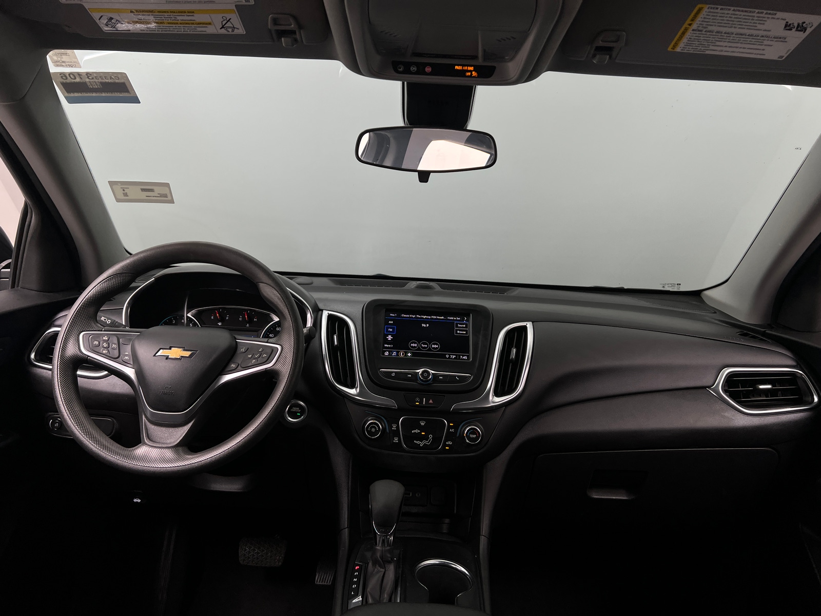 Thumbnail: 2023 Chevrolet Equinox - 3