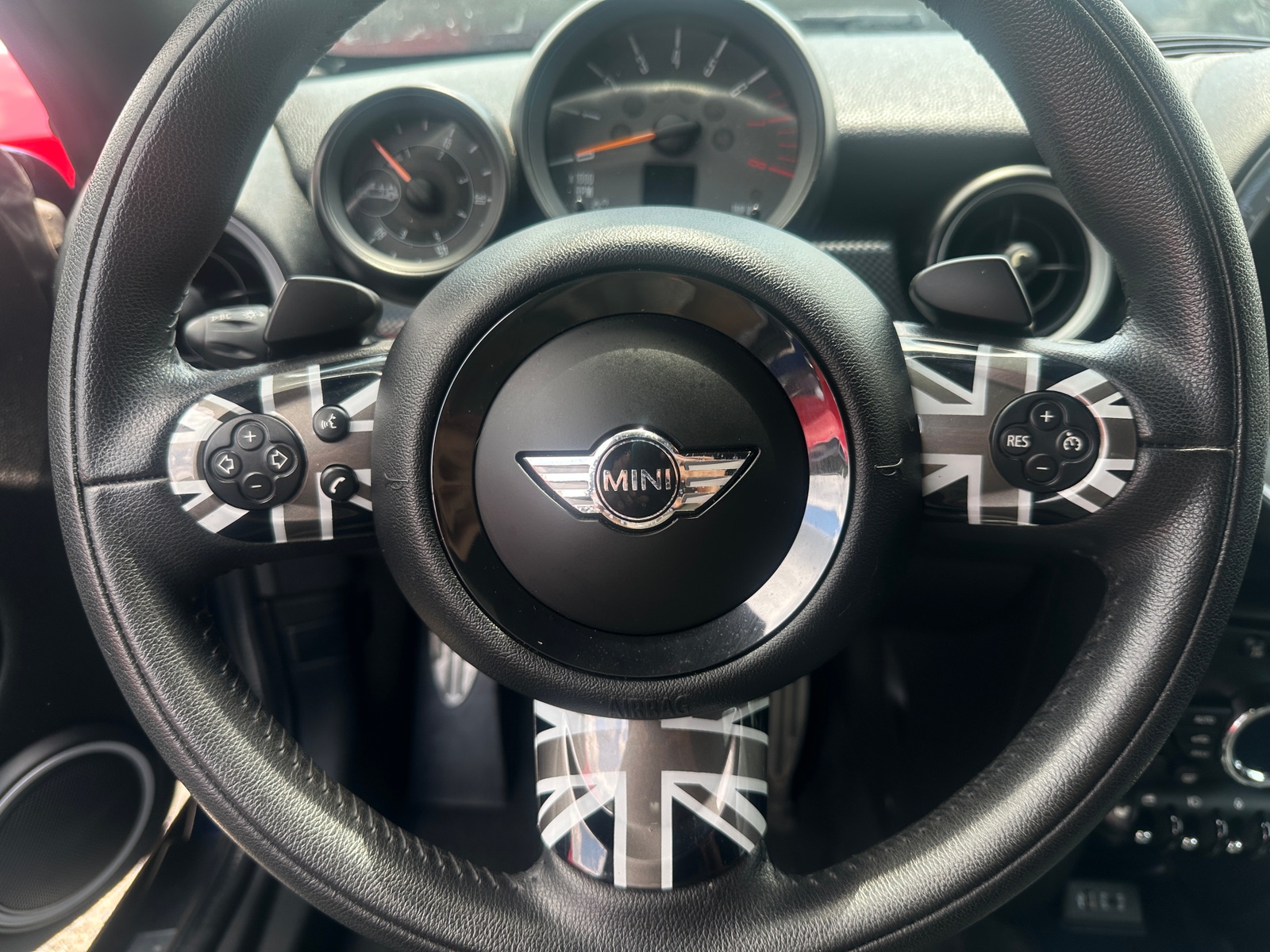 Thumbnail: 2015 MINI Cooper Roadster - 5