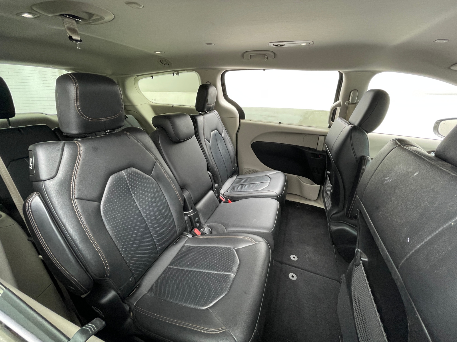 Thumbnail: 2018 Chrysler Pacifica - 5