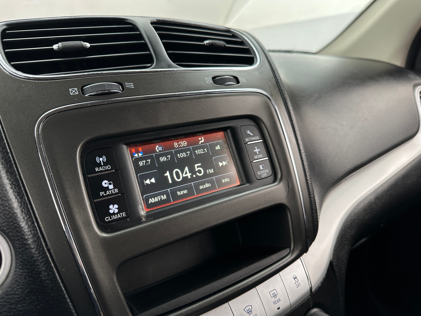 Thumbnail: 2020 Dodge Journey - 4
