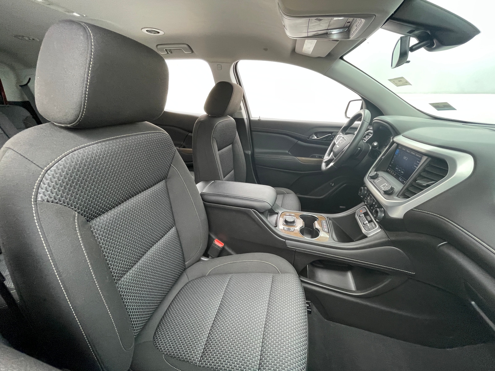 Thumbnail: 2022 GMC Acadia - 2