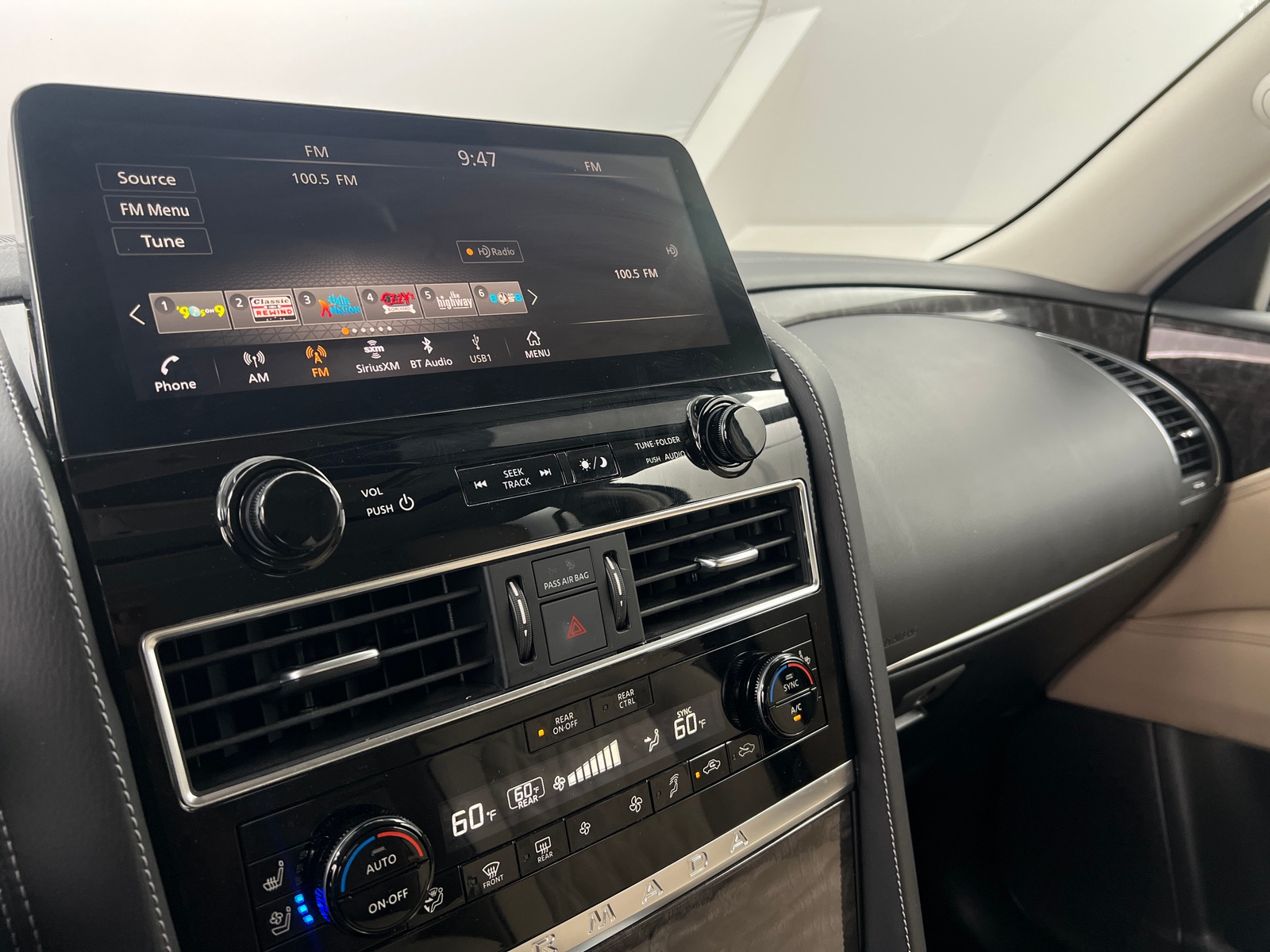 Thumbnail: 2024 Nissan Armada - 3