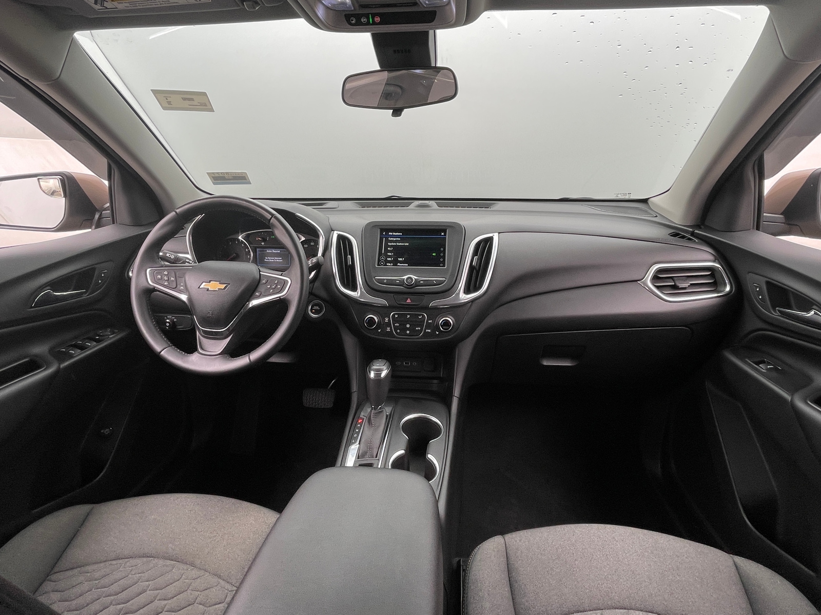 Thumbnail: 2019 Chevrolet Equinox - 3