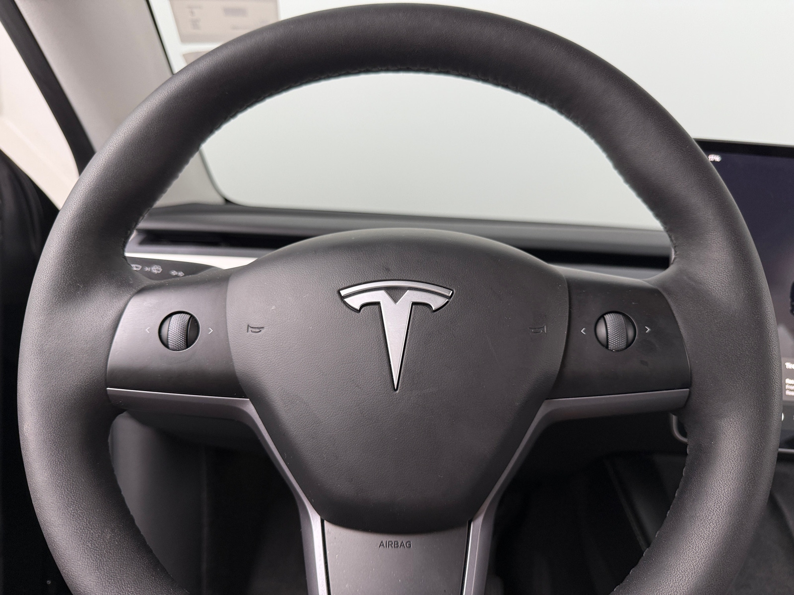 Thumbnail: 2023 Tesla Model Y - 4