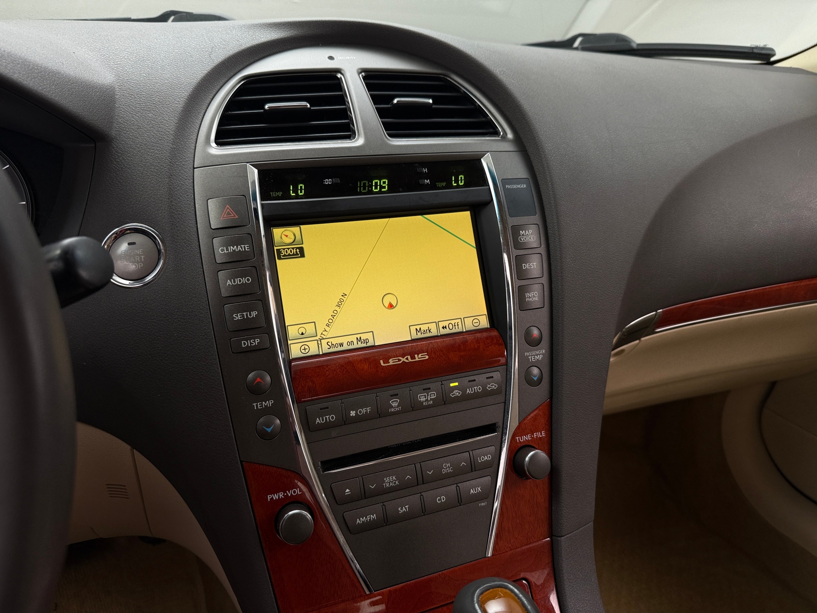 Thumbnail: 2012 Lexus ES - 3