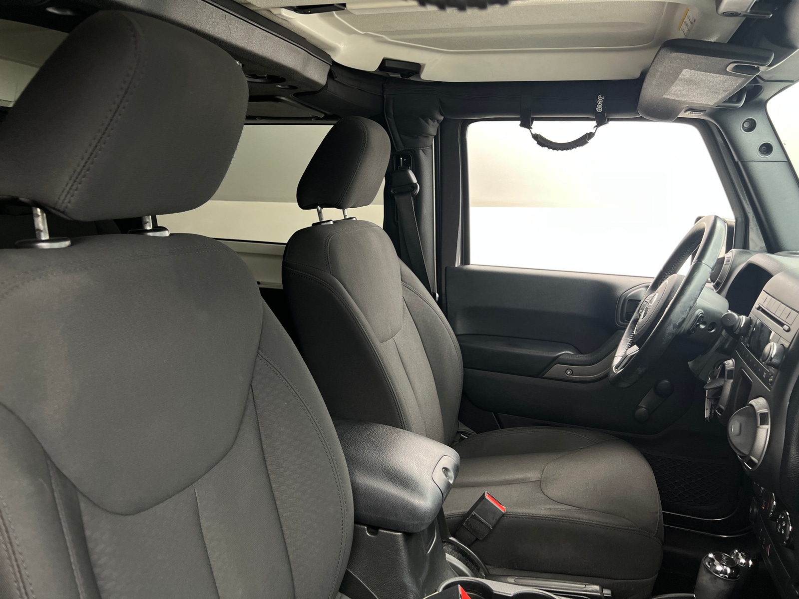 Thumbnail: 2016 Jeep Wrangler - 2