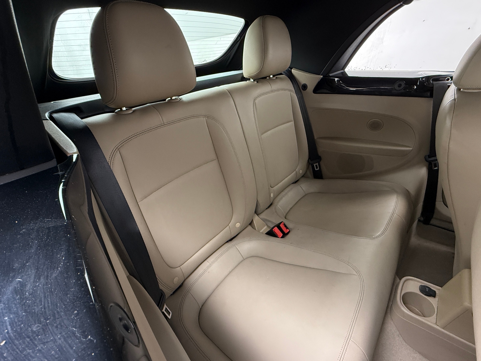Thumbnail: 2014 Volkswagen Beetle - 5