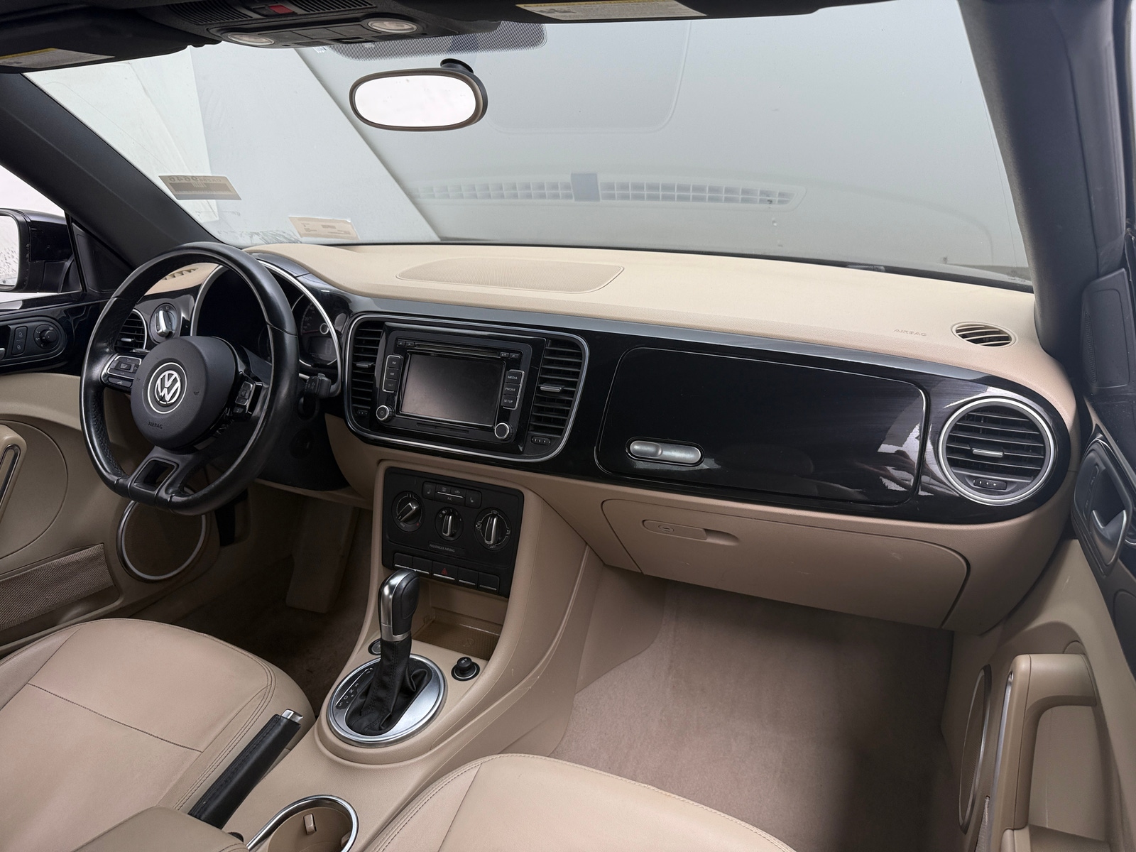 Thumbnail: 2014 Volkswagen Beetle - 2