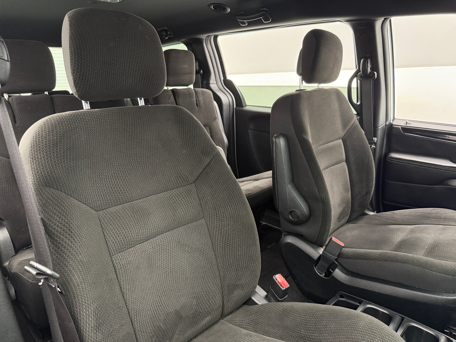 Thumbnail: 2018 Dodge Grand Caravan - 2