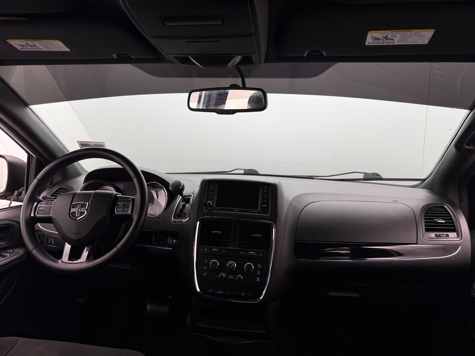 Thumbnail: 2018 Dodge Grand Caravan - 3