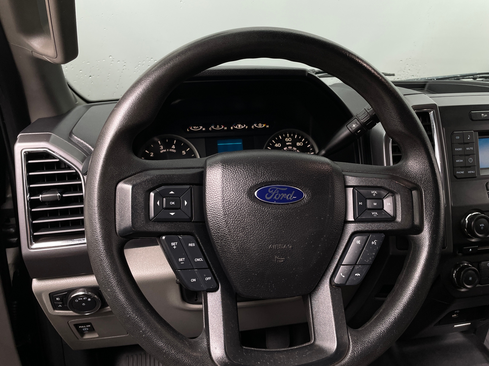 Thumbnail: 2016 Ford Econoline - 5
