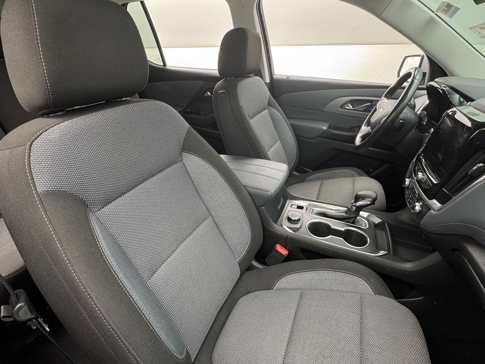 Thumbnail: 2021 Chevrolet Traverse - 2