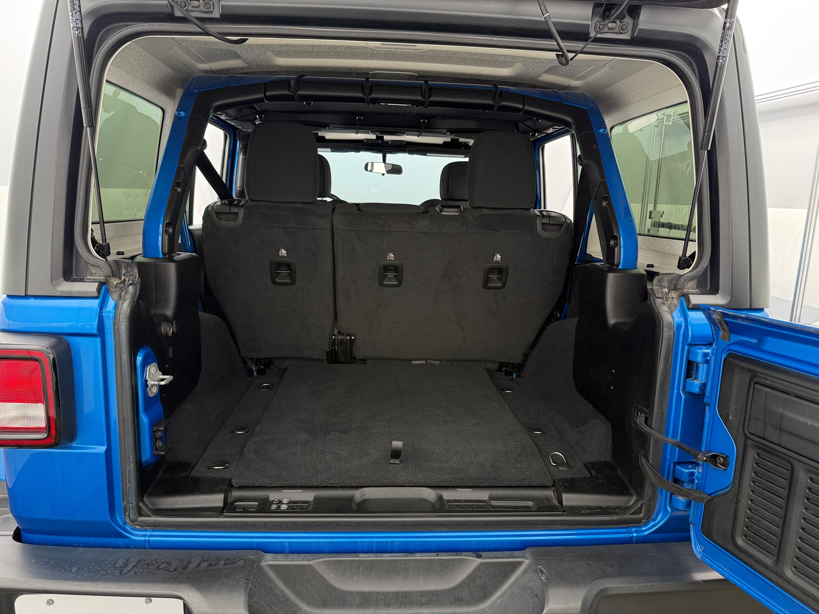 Thumbnail: 2021 Jeep Wrangler - 7
