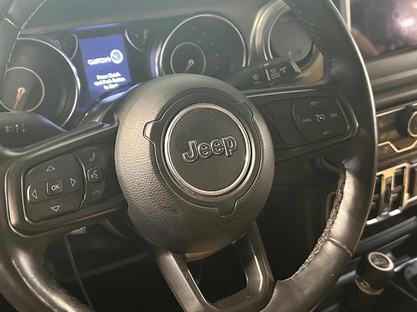 Thumbnail: 2022 Jeep Gladiator - 5