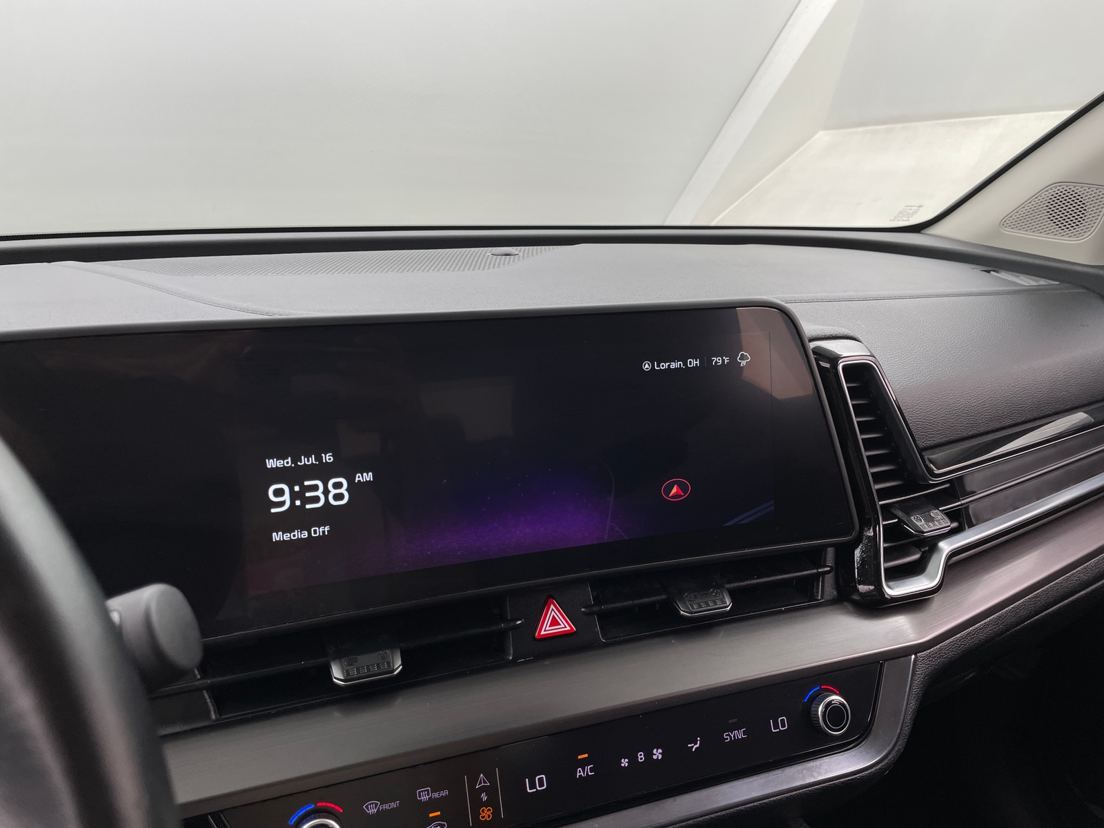 Thumbnail: 2023 Kia Sportage - 3
