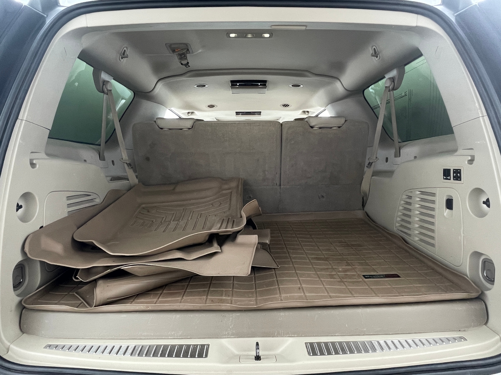 Thumbnail: 2019 GMC Yukon XL - 7