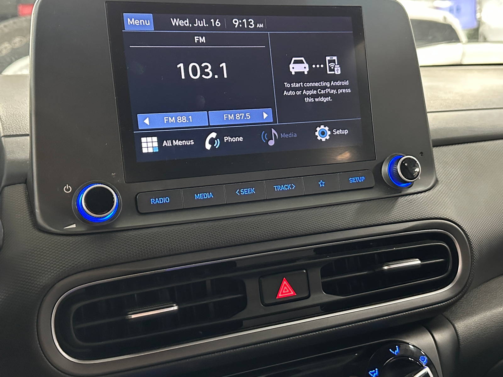 Thumbnail: 2022 Hyundai Kona - 4
