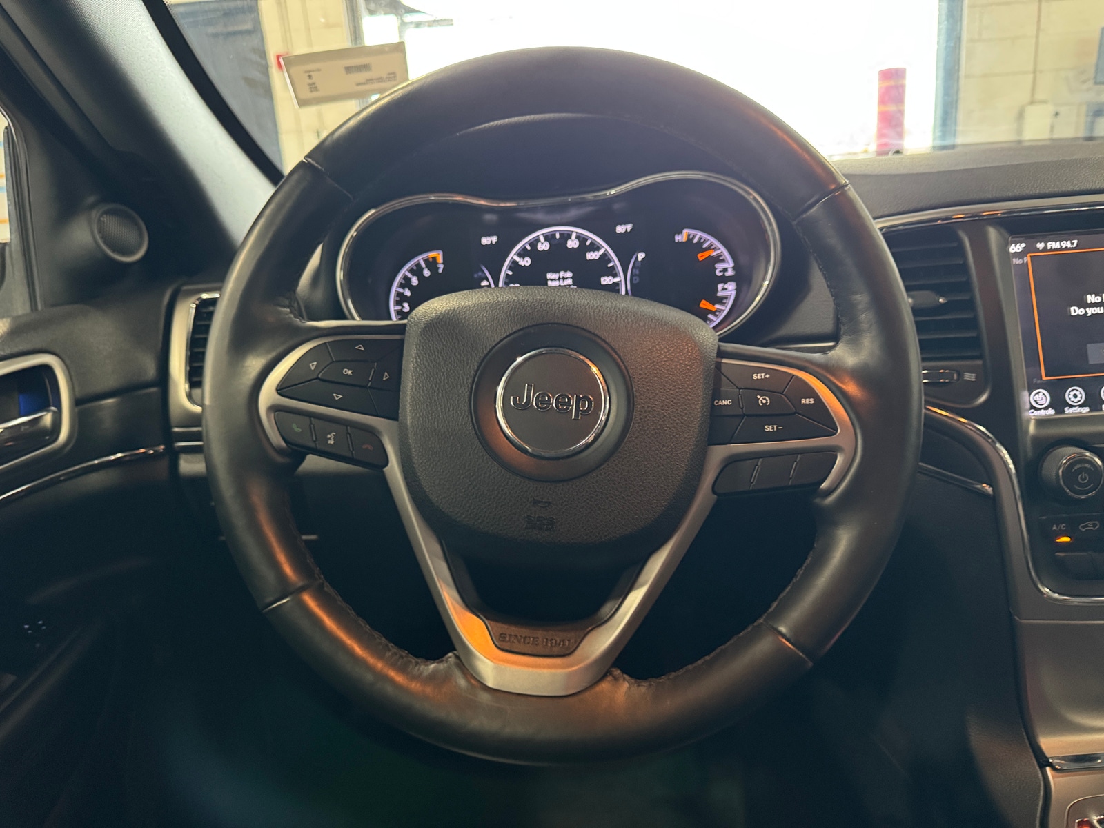 Thumbnail: 2018 Jeep Grand Cherokee - 4