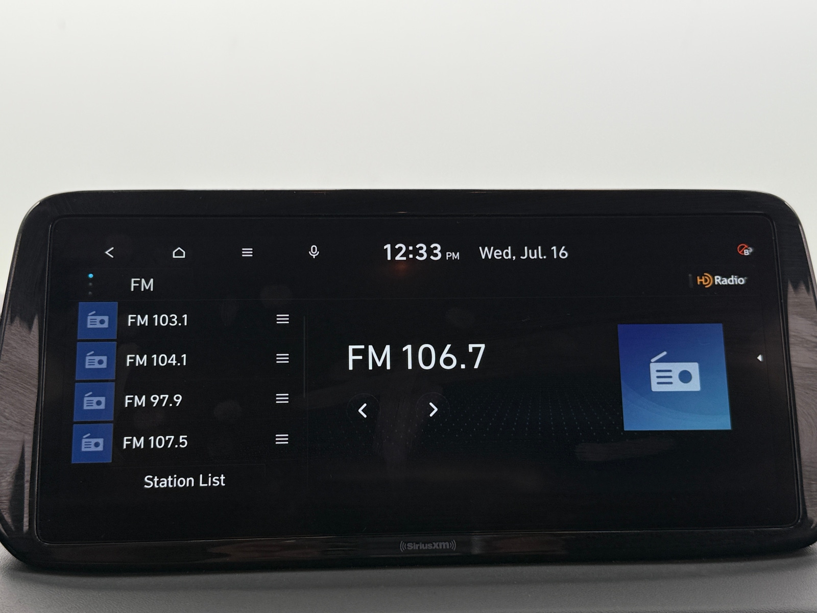 Thumbnail: 2023 Hyundai Santa Fe - 4