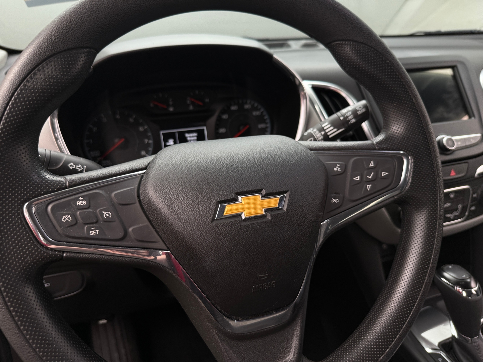 Thumbnail: 2019 Chevrolet Equinox - 5