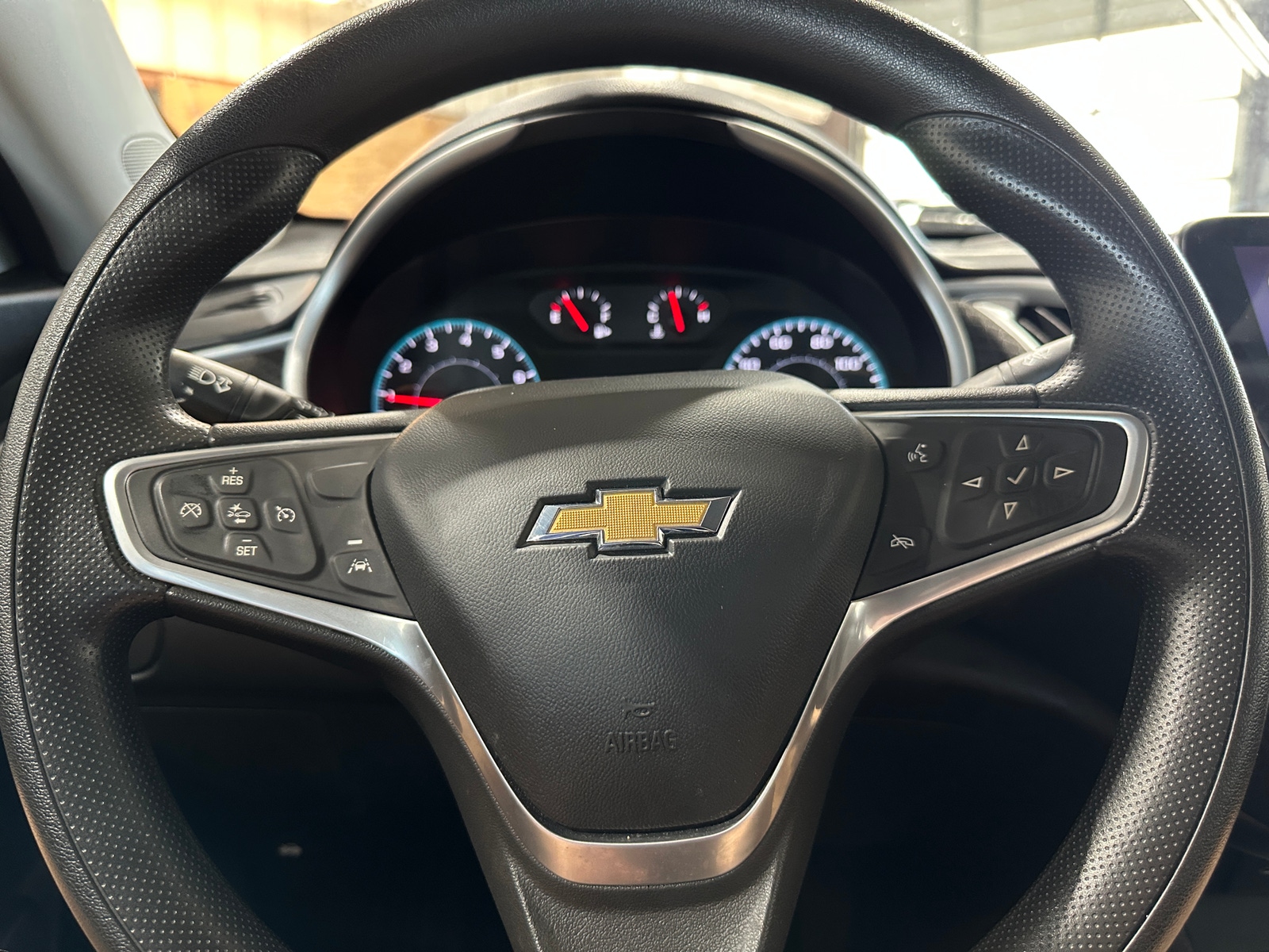 Thumbnail: 2023 Chevrolet Malibu - 5