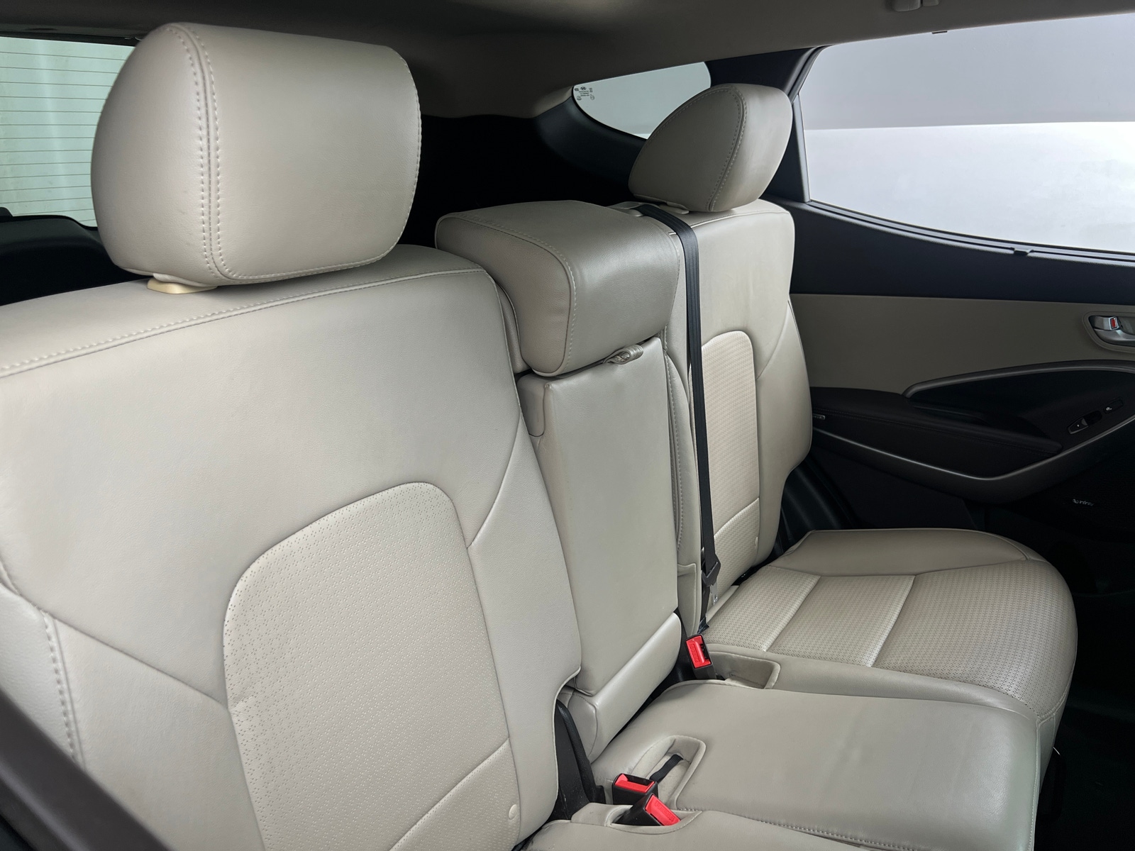 Thumbnail: 2015 Hyundai Santa Fe - 5