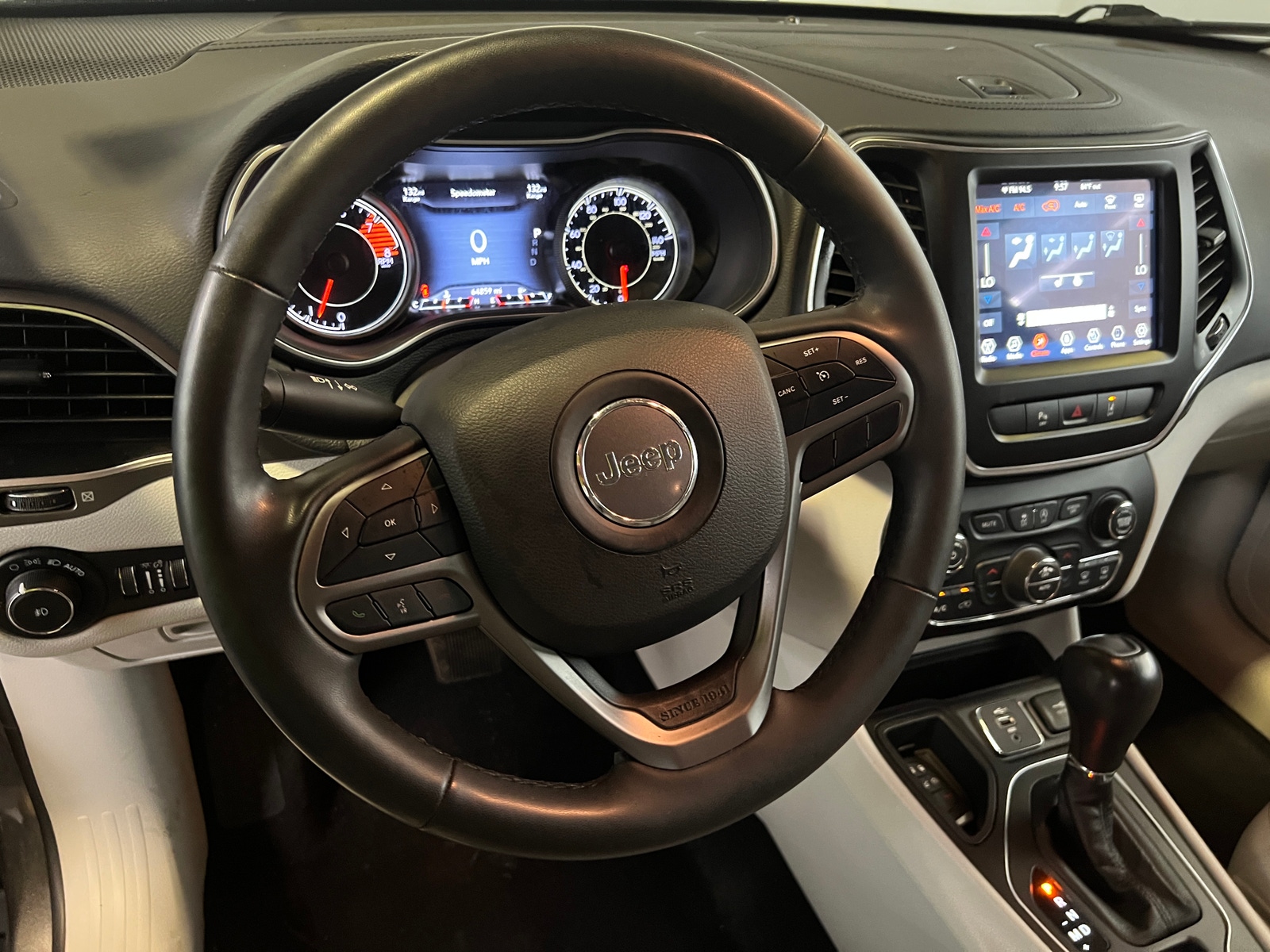 Thumbnail: 2022 Jeep Cherokee - 4