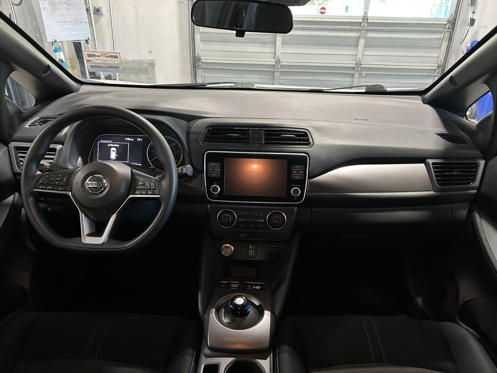 Thumbnail: 2022 Nissan Leaf - 3