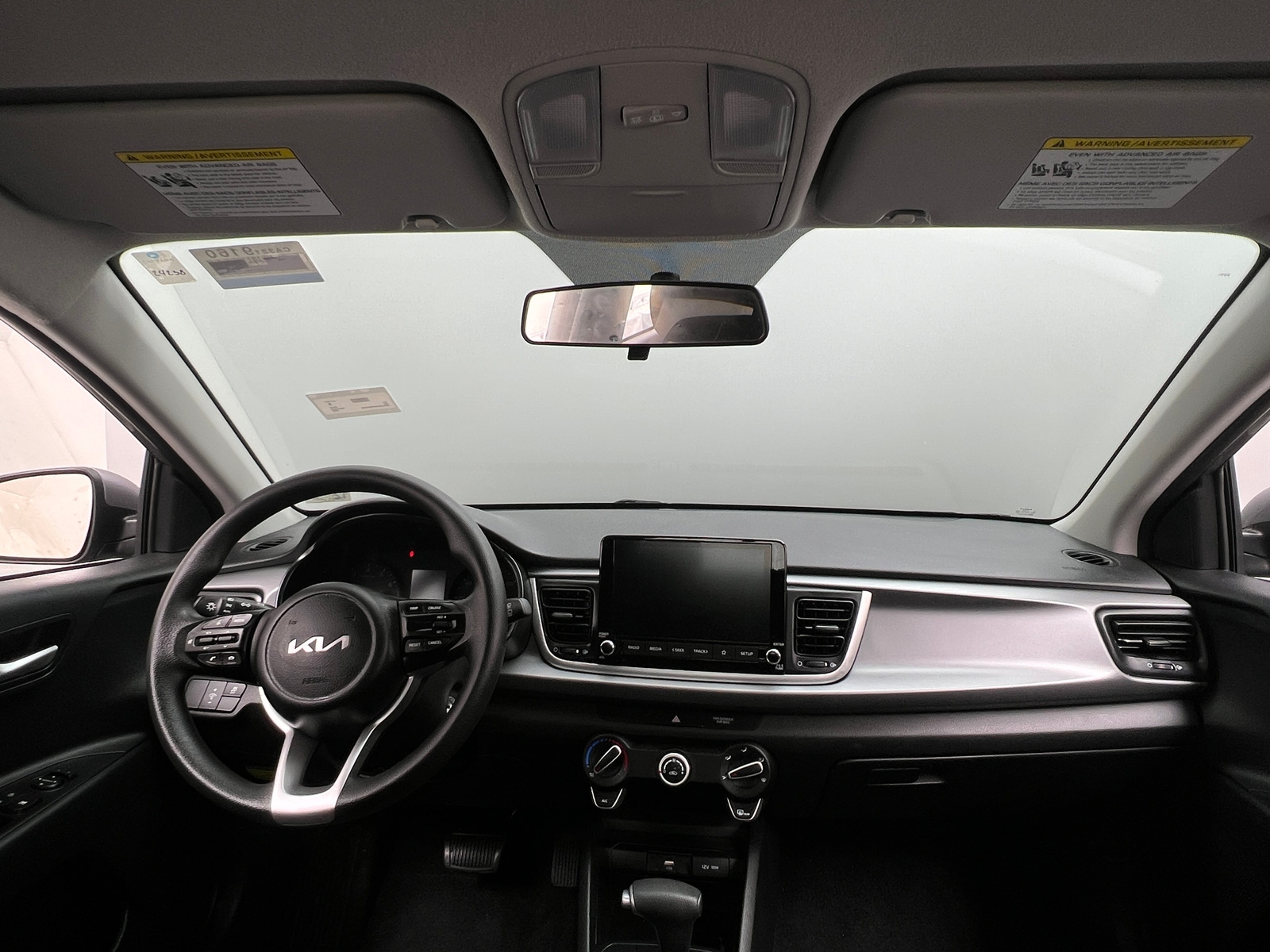 Thumbnail: 2023 Kia Rio - 3