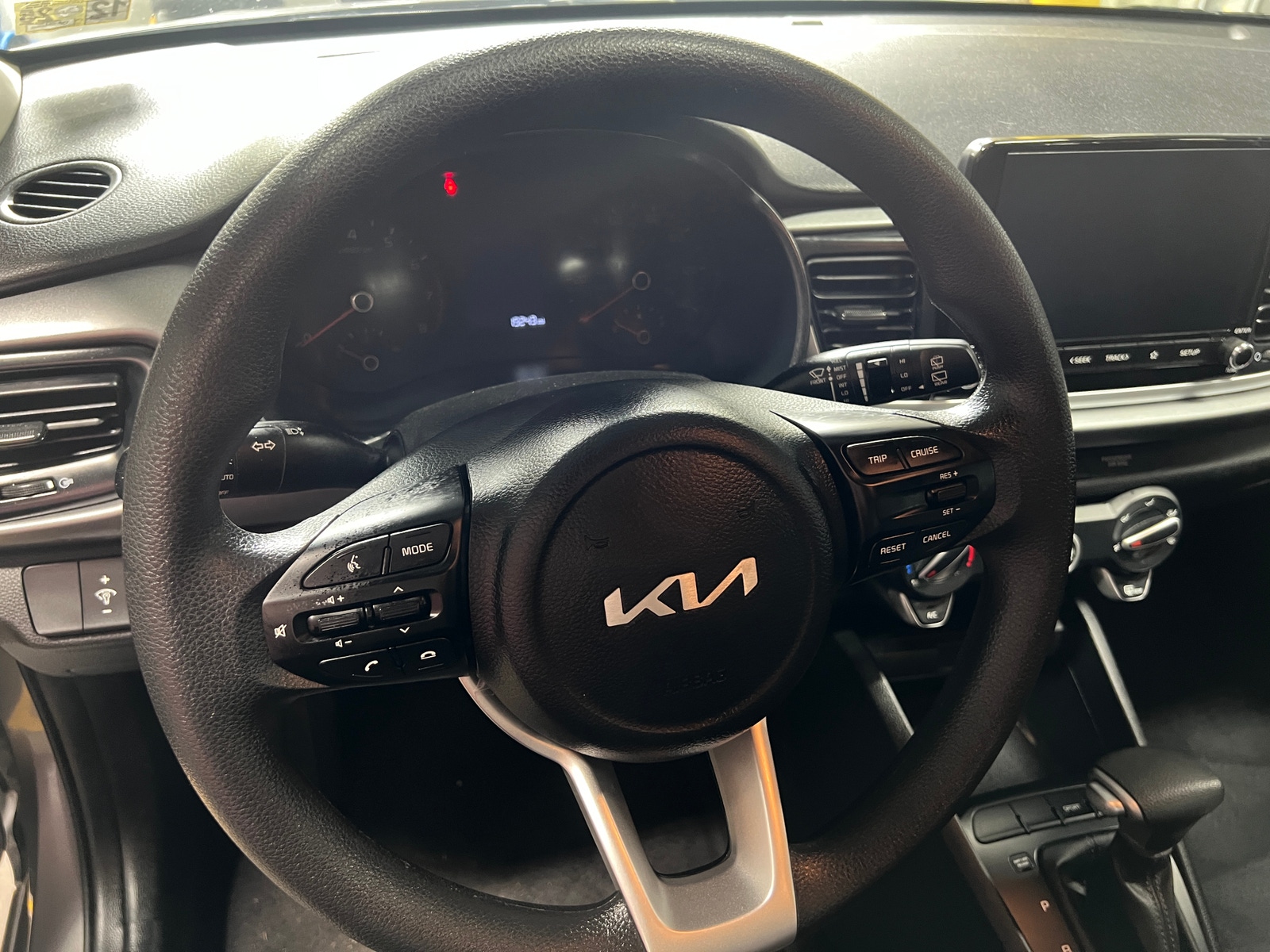 Thumbnail: 2023 Kia Rio - 5