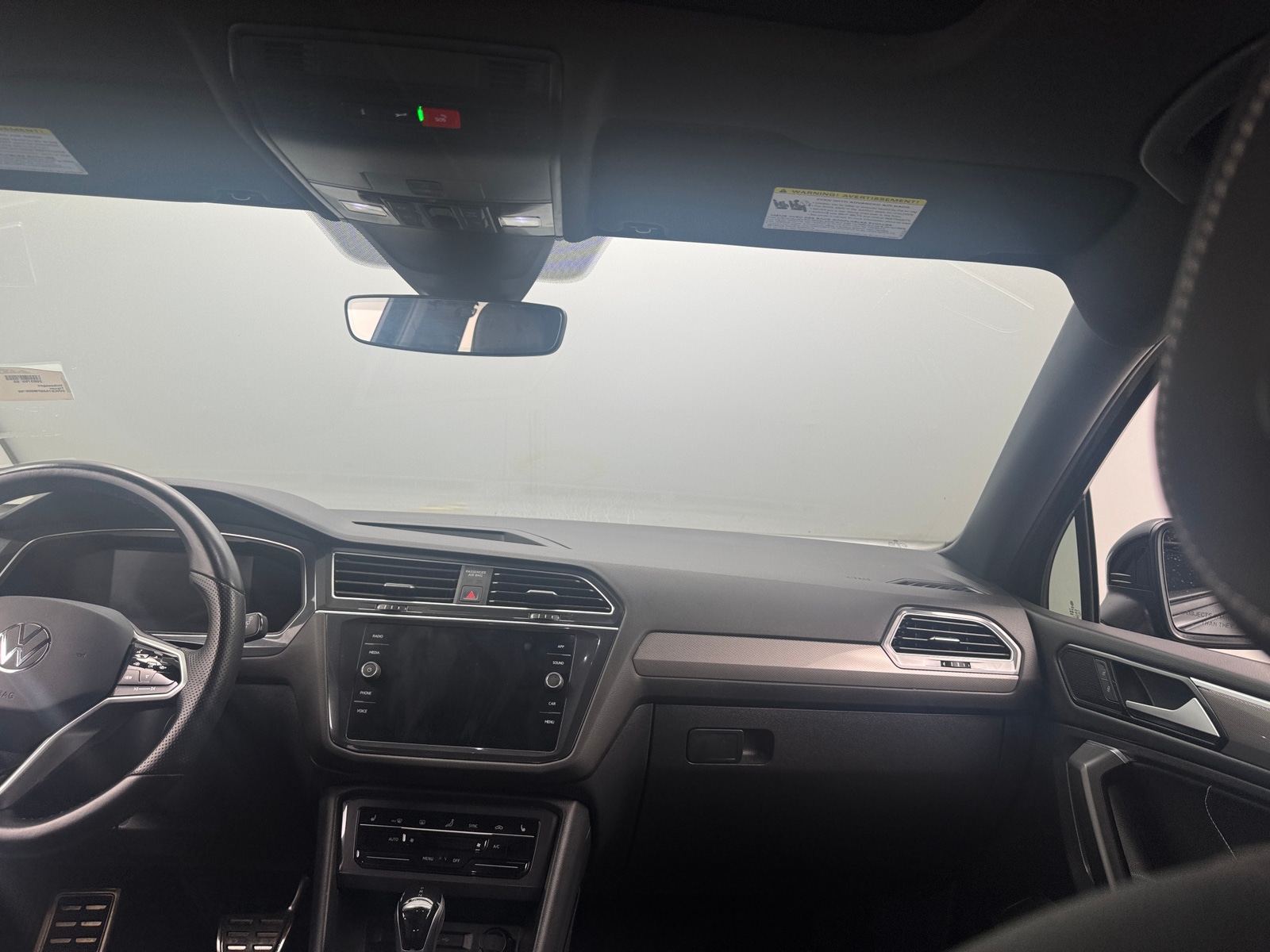 Thumbnail: 2023 Volkswagen Tiguan - 2