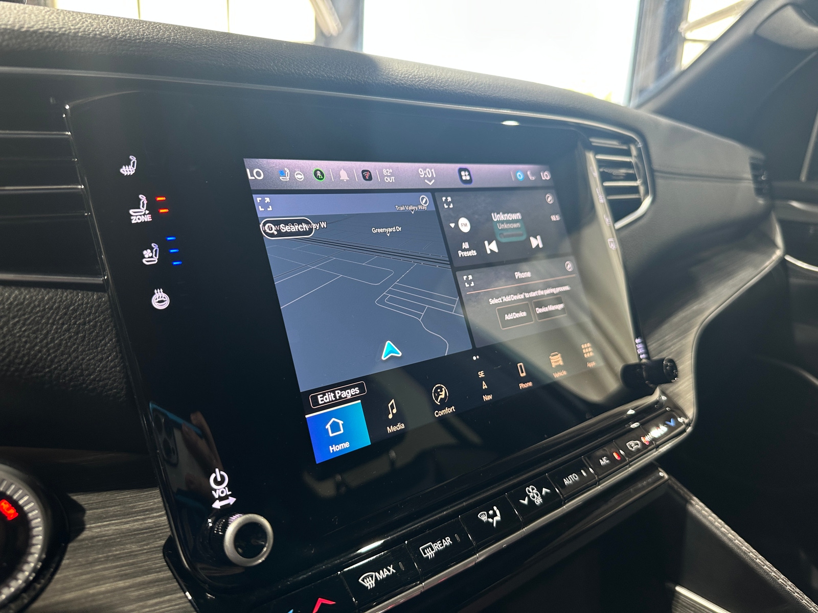 Thumbnail: 2024 Jeep Wagoneer - 3