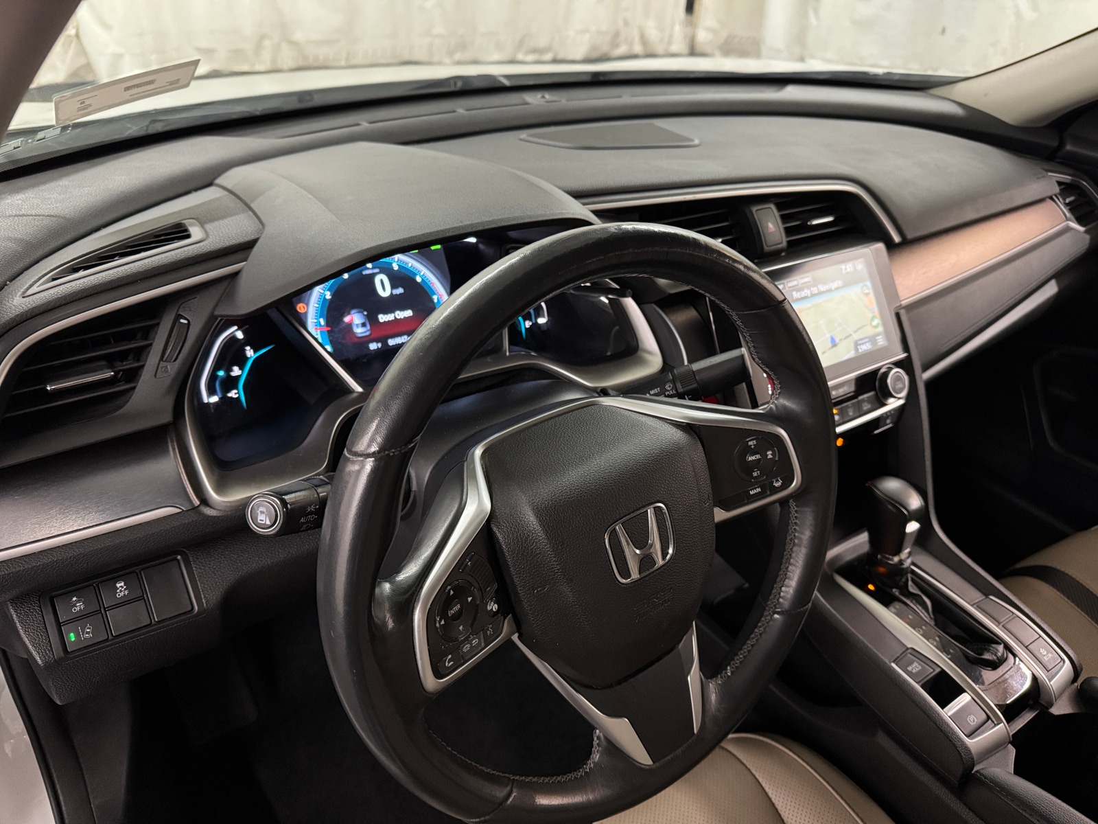 Thumbnail: 2017 Honda Civic - 2