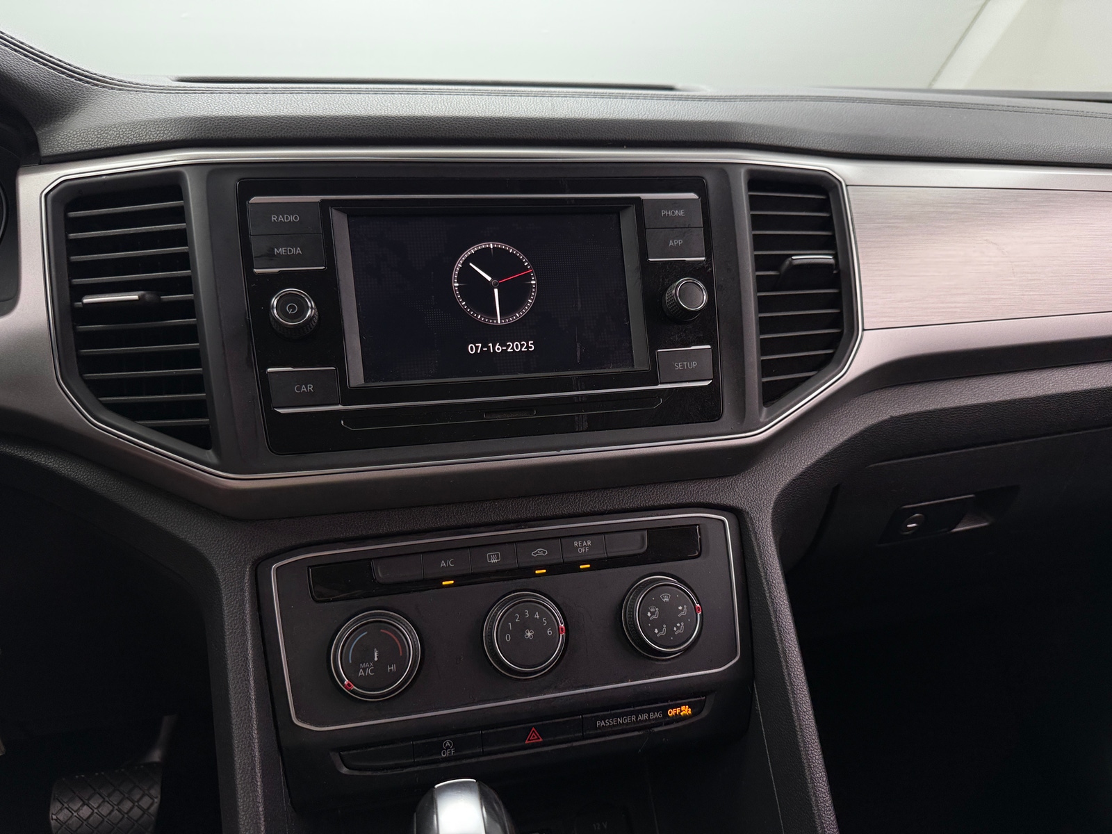 Thumbnail: 2019 Volkswagen Atlas - 4
