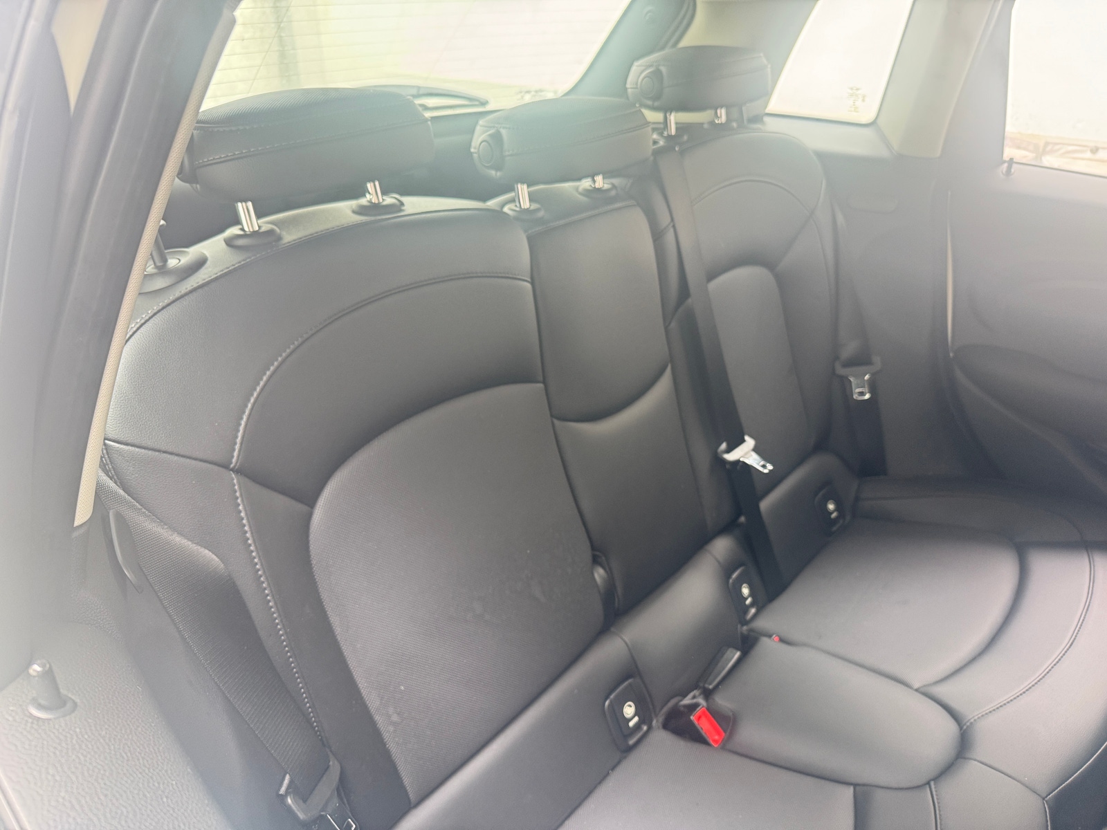 Thumbnail: 2015 MINI Cooper Hardtop - 5