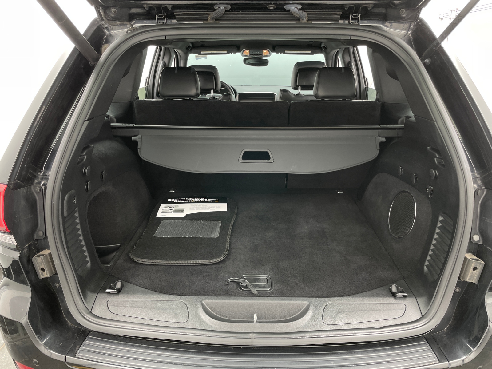 Thumbnail: 2018 Jeep Grand Cherokee - 6