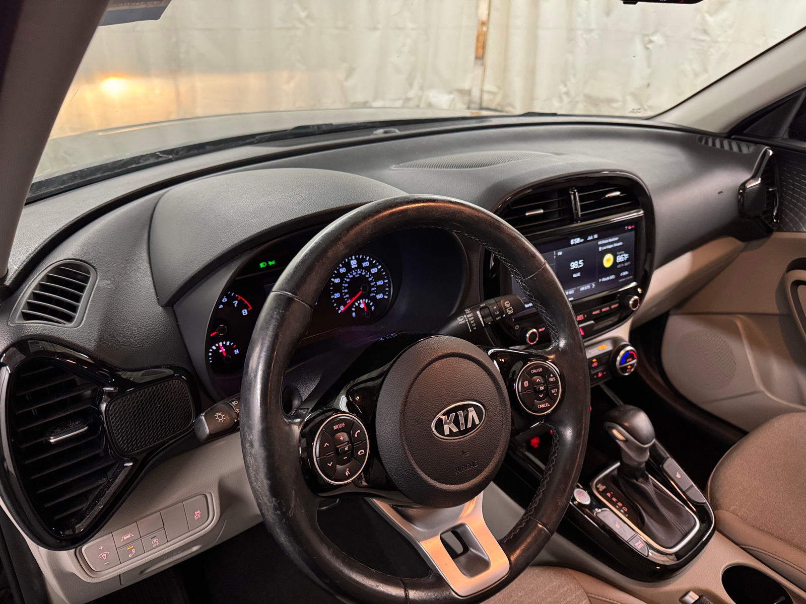 Thumbnail: 2020 Kia Soul - 3