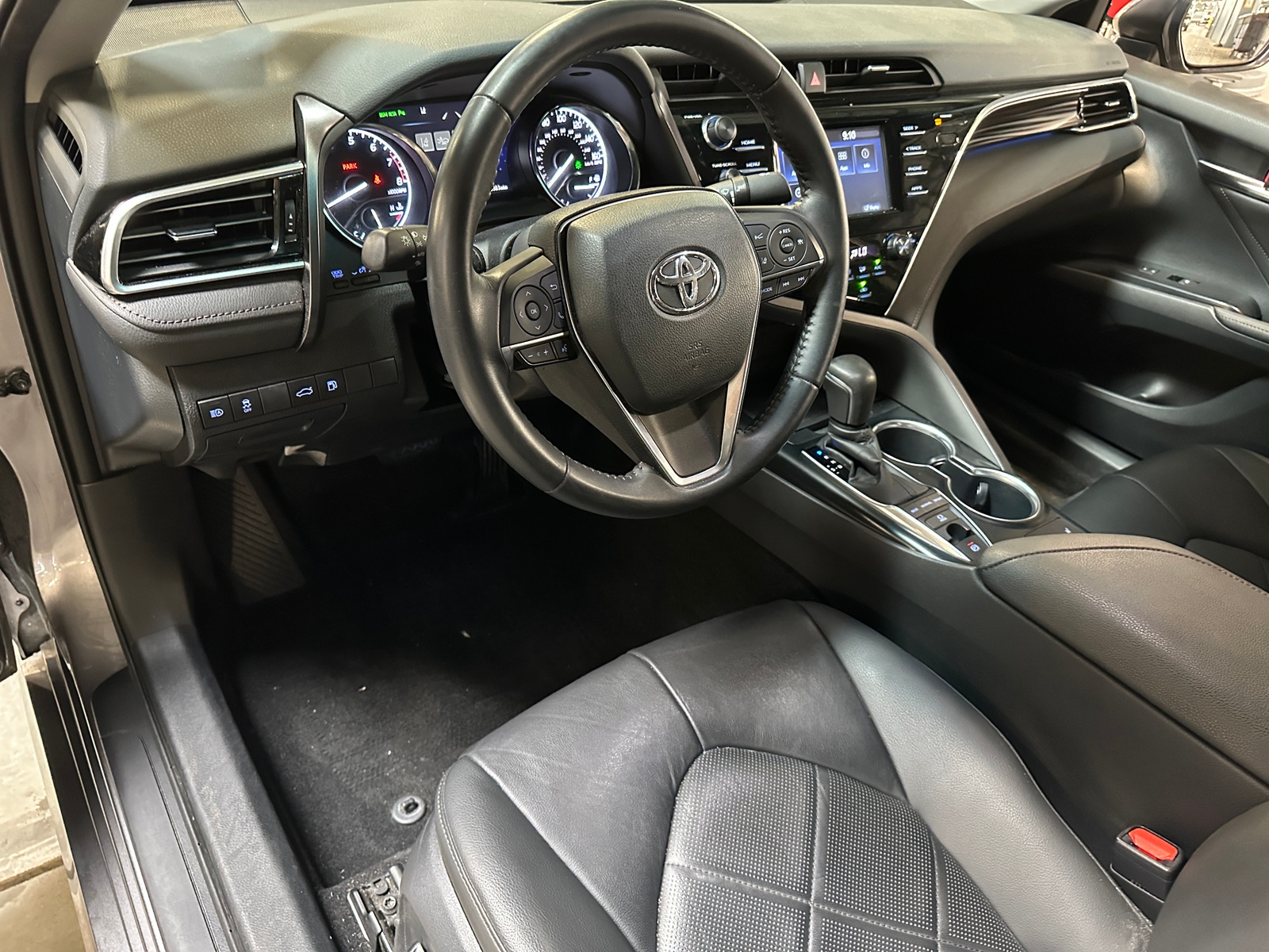 Thumbnail: 2018 Toyota Camry - 3