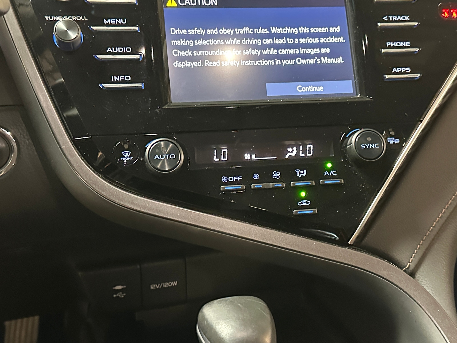 Thumbnail: 2018 Toyota Camry - 4